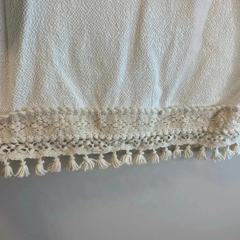 Sara Campbell Textured with Crochet details - Picture 4 of 5